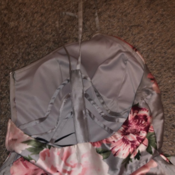Floral Halter Top Dress - Picture 6 of 6